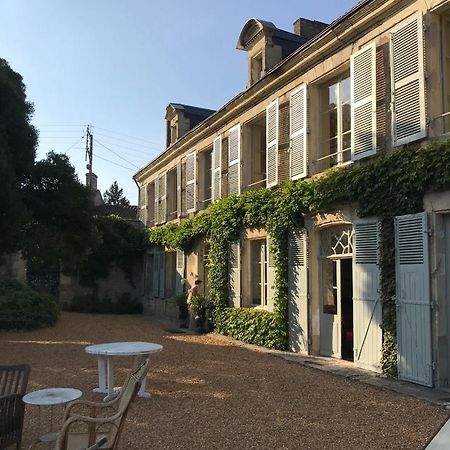 Chambres D'Hotes Le Clos De Bonneval Saint-Jean-de-Thouars Dış mekan fotoğraf